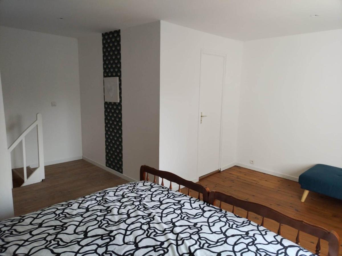 Le Logis Du Bourgneuf Charmante Petite Maison Villa Le Bourgneuf-la-Foret Екстериор снимка